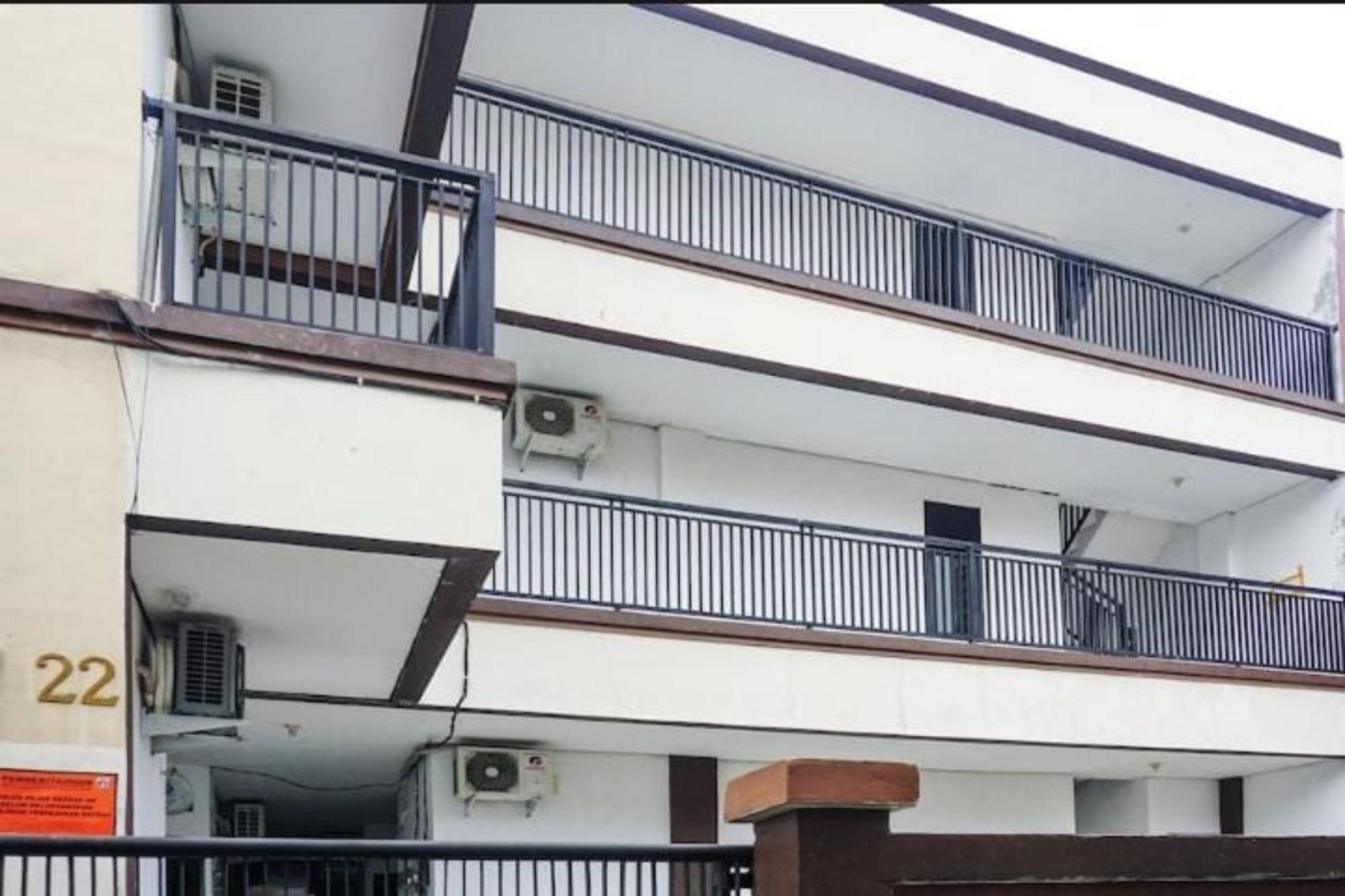 Oyo 93540 Bintang Residence 2 Jakarta Exteriör bild